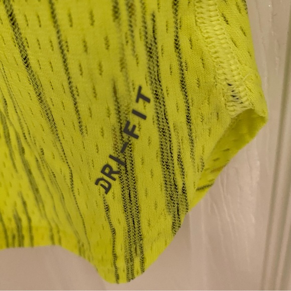 Nike Neon Yellow Dri-Fit Running Top Medium - Picture 5 of 5